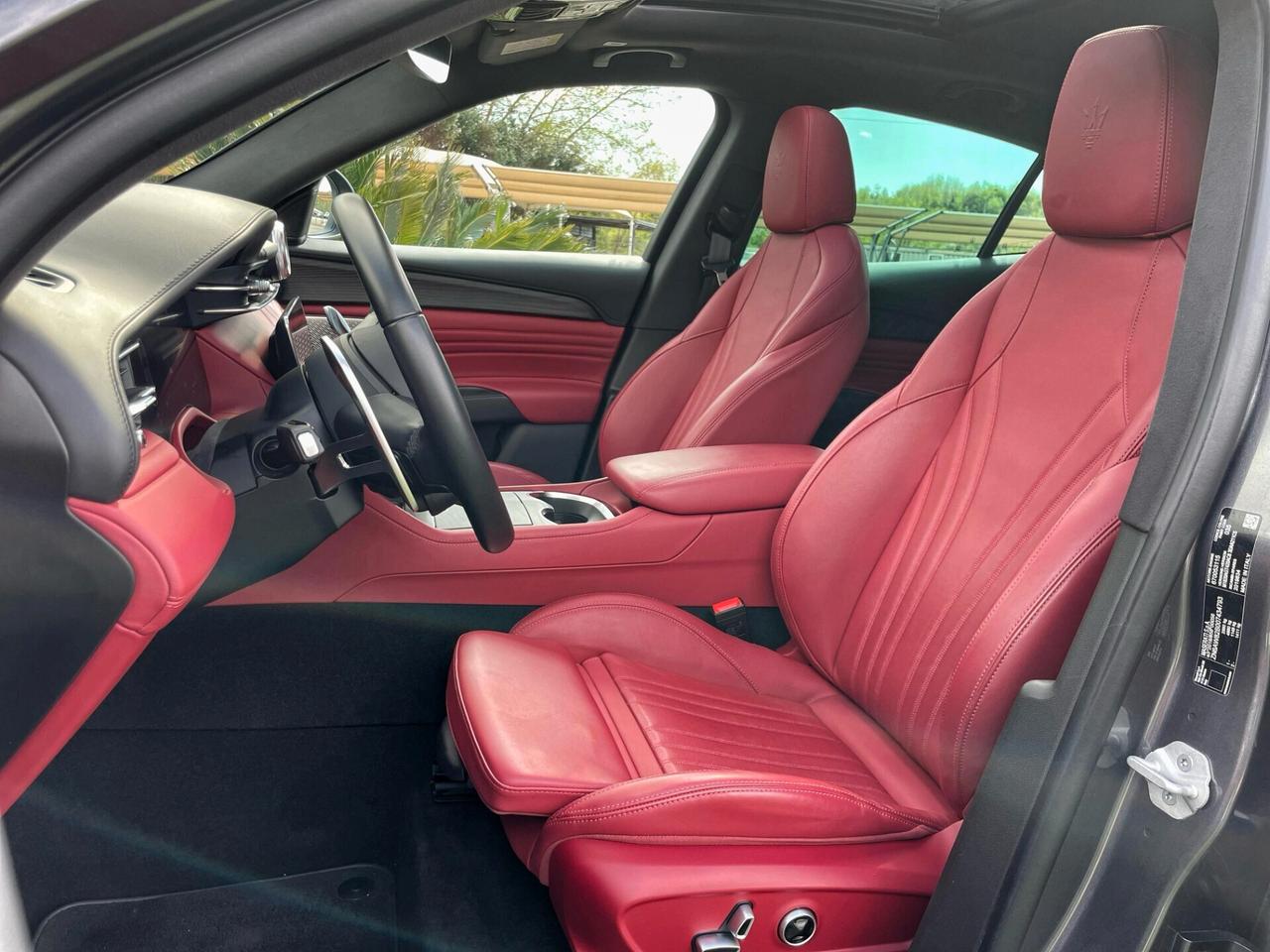 Maserati Grecale MHEV 330 CV AWD Modena IVA ESPOSTA PELLE ROSSA