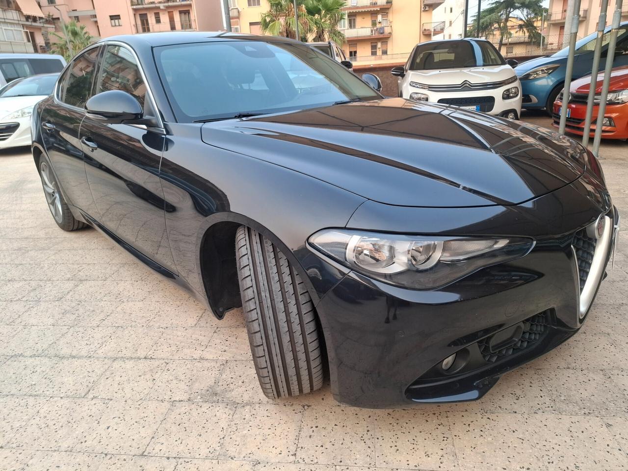 Alfa Romeo Giulia - 2.2 Eco Business Super 180 CV