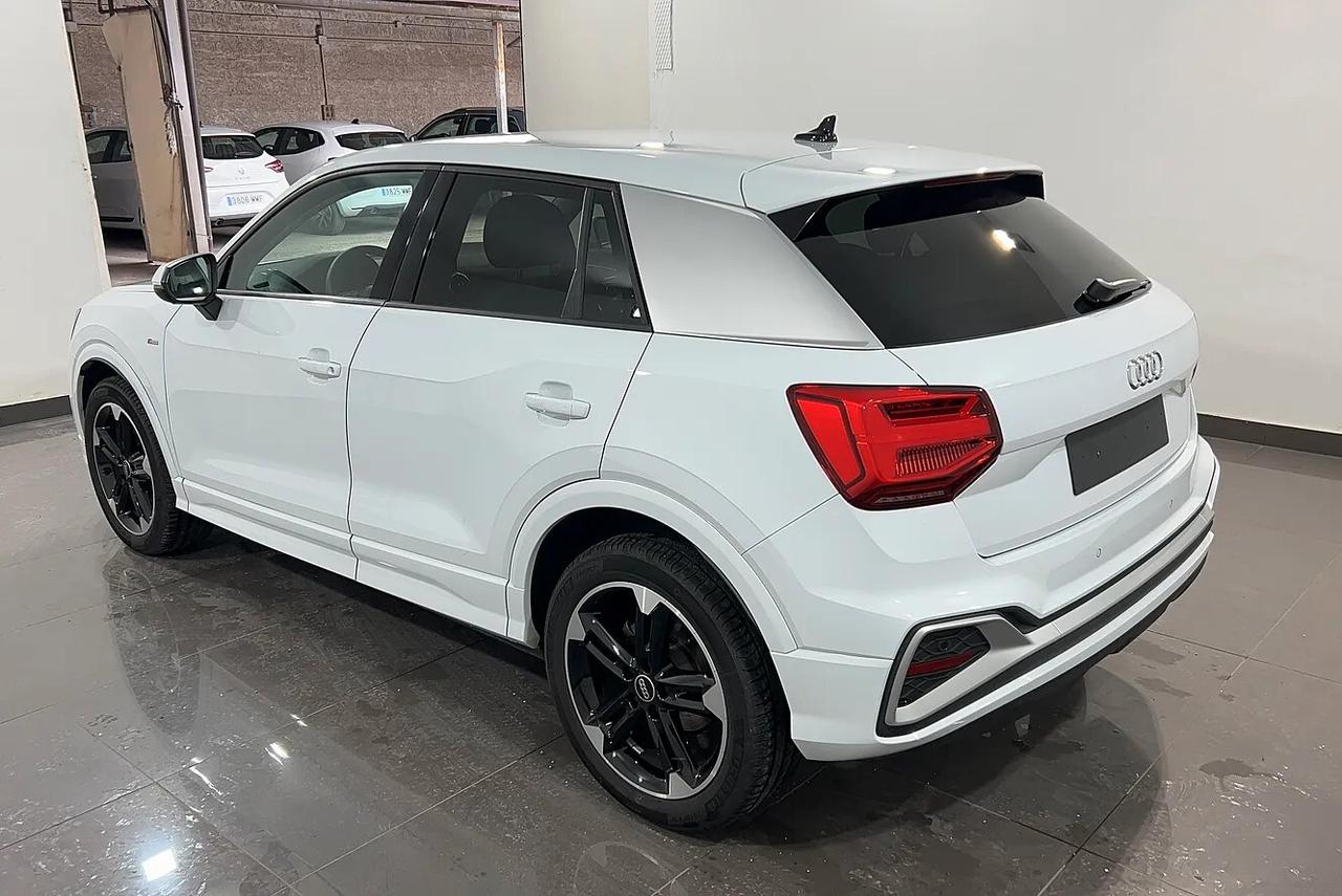 Audi Q2 30 TFSI Business