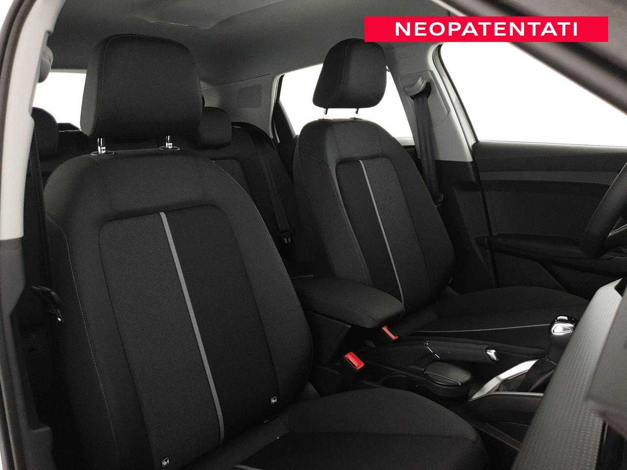 Allstreet 30TFSI 116CV S tronic Identity Contrast