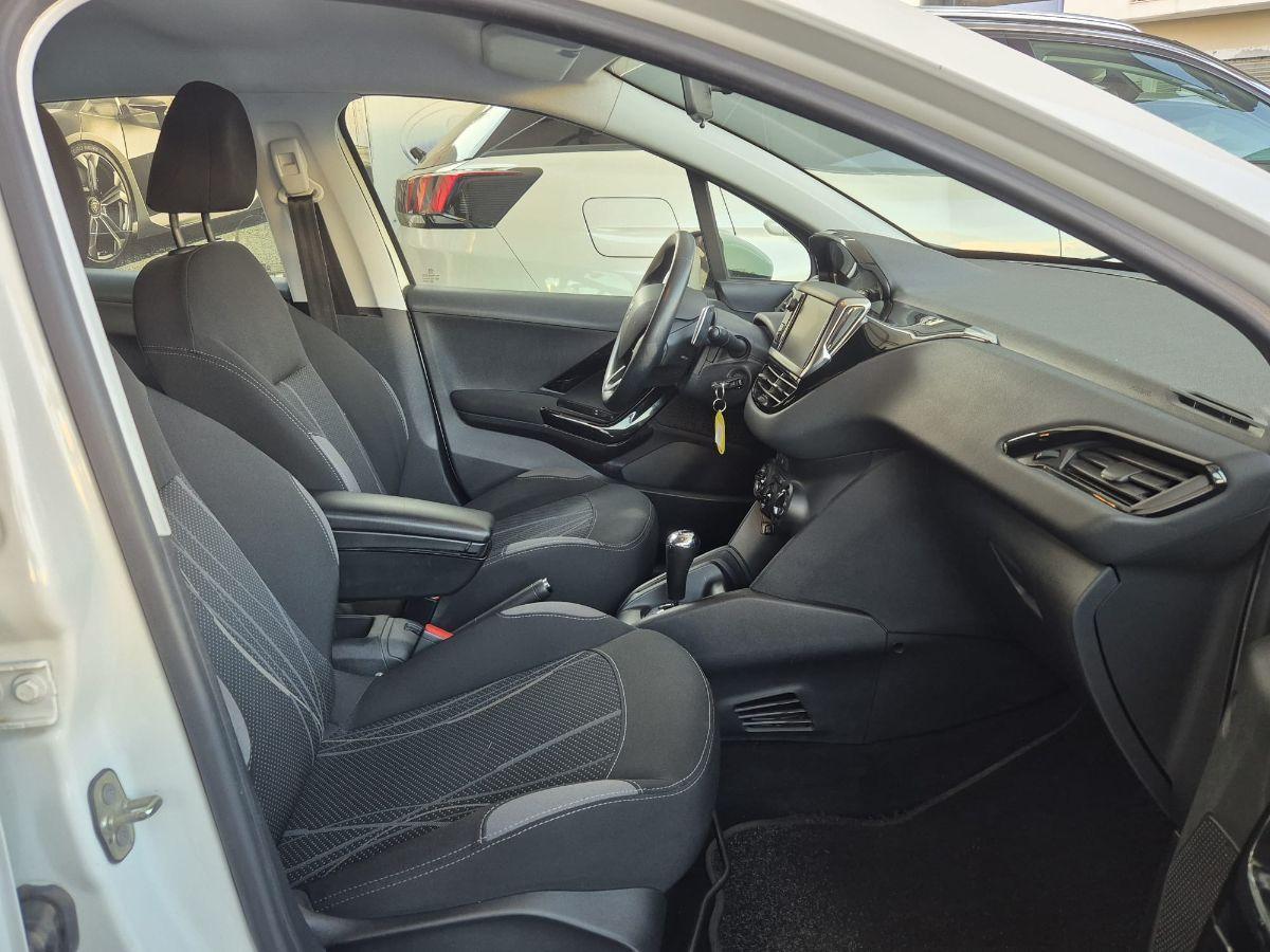 PEUGEOT - 208 - 1.4 HDi 68 CV 5p. Allure -Automatica