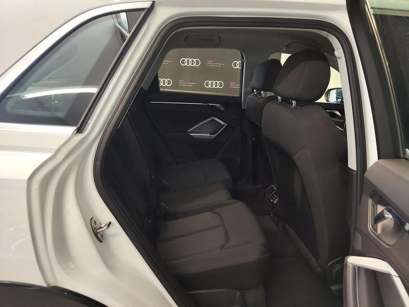 Audi Q3 Q3 35 TDI S tronic Business Advanced