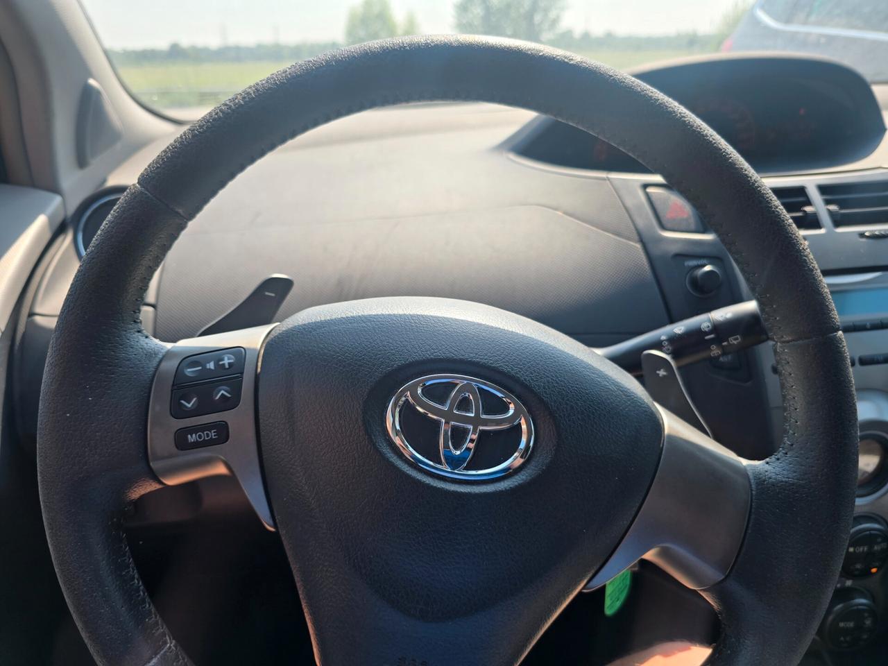 Toyota Yaris 1.3 5 porte M-MT Sol