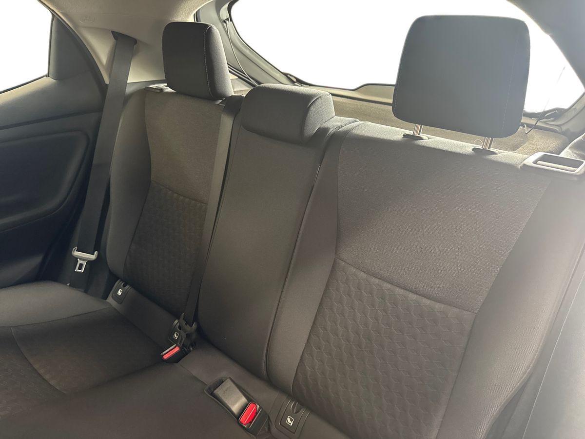 TOYOTA Yaris 4ª serie - Yaris 1.0 5 porte Active