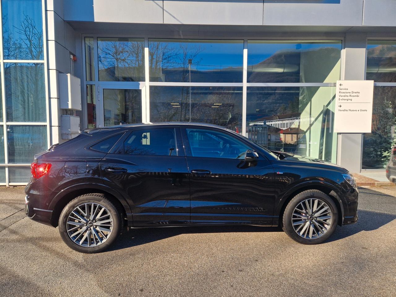 Audi Q3 35 TFSI S tronic line edition