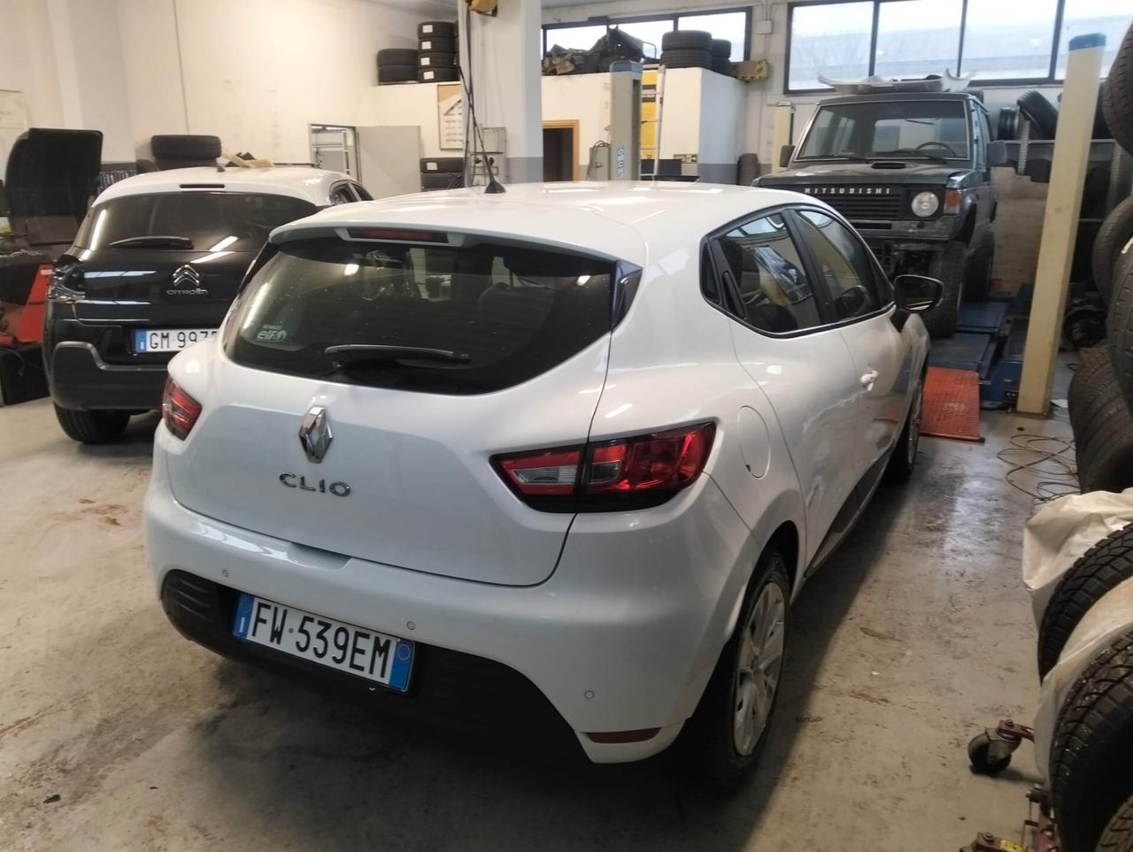 Renault Clio dCi 8V 75 CV 5 porte Moschino Life