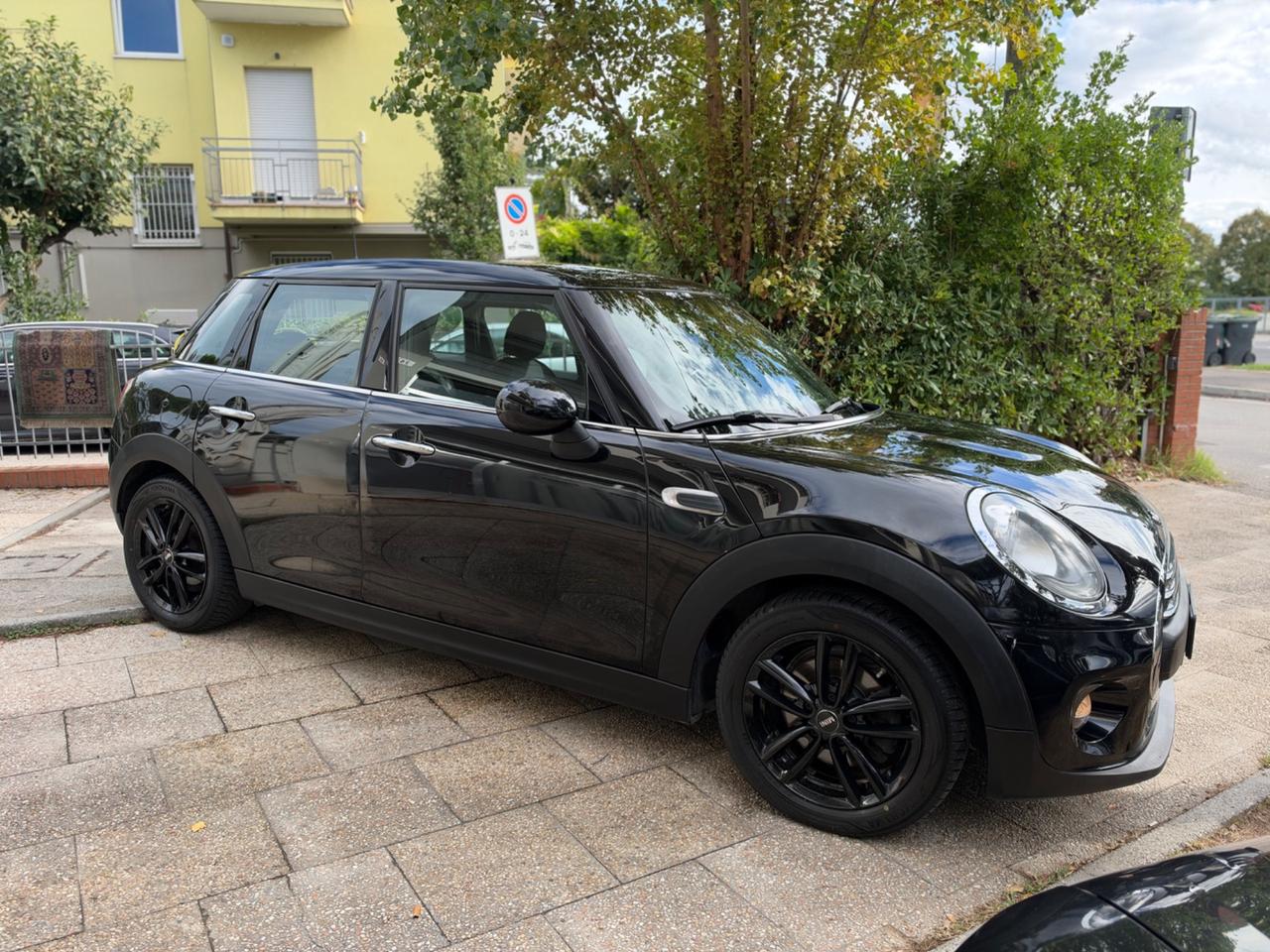 Mini 1.5 One D Hype 5 porte Neopatentati