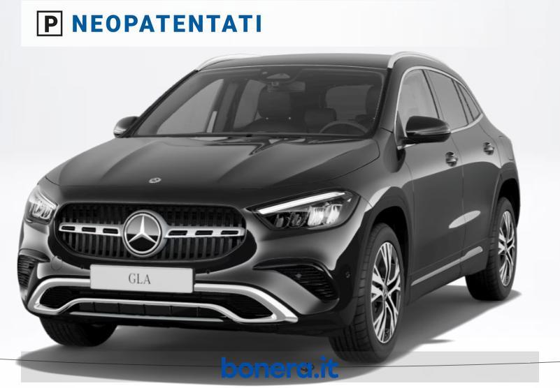 Mercedes GLA 180 180 Progressive Extra 7G-DCT