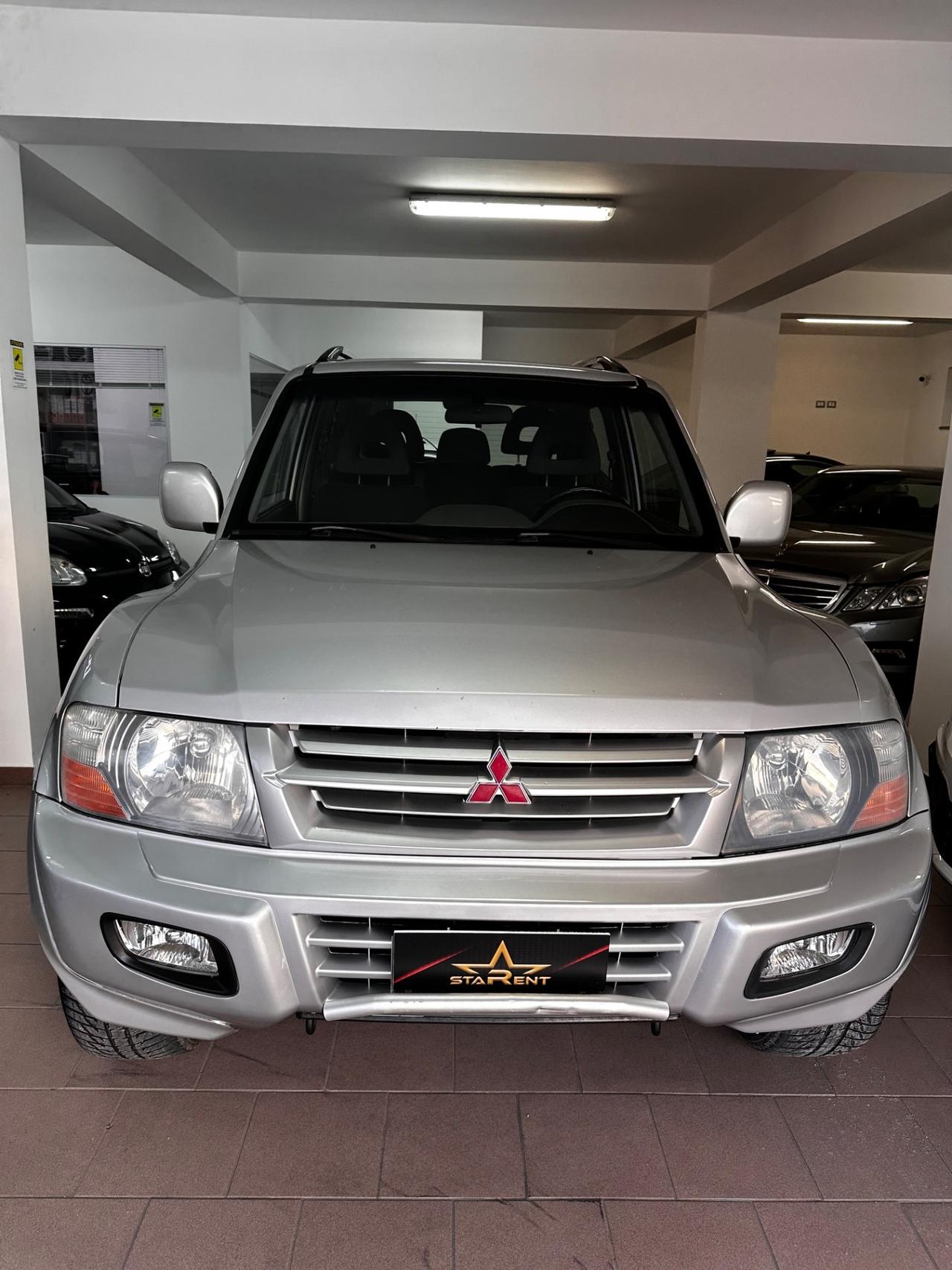 Mitsubishi Pajero 2.5 TDI 3p. GLS1