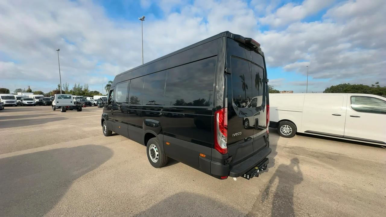 Iveco Daily 35S18 D.Cab 6Posti 3.0d 176cv