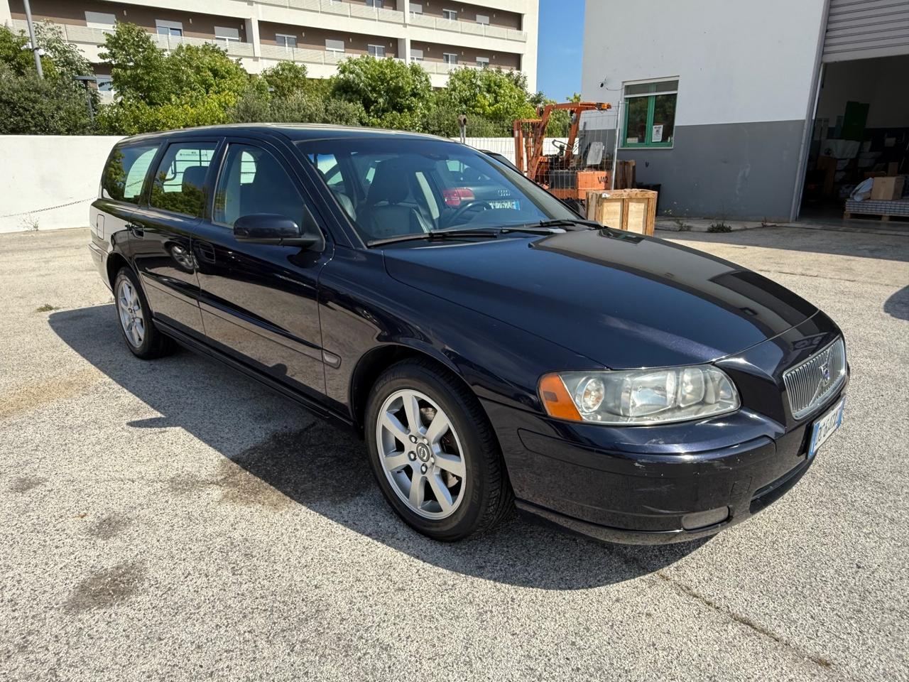 Volvo V70/XC70 V70 2.4 D 20V (163CV) cat Sport