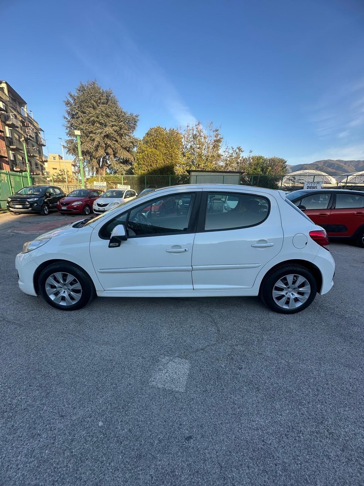 Peugeot 207 Plus 1.4 8V 75CV 5p. ECO GPL