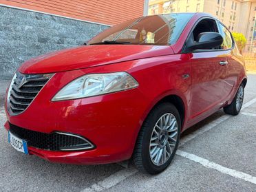 Lancia Ypsilon 1.2 69 CV 5 porte S&S Platinum