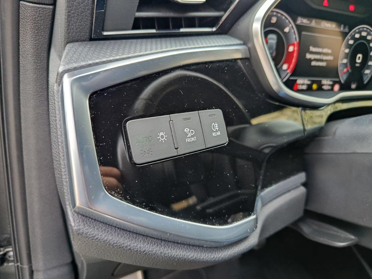 Audi Q3 S Line 2.0 35 TDI #8385