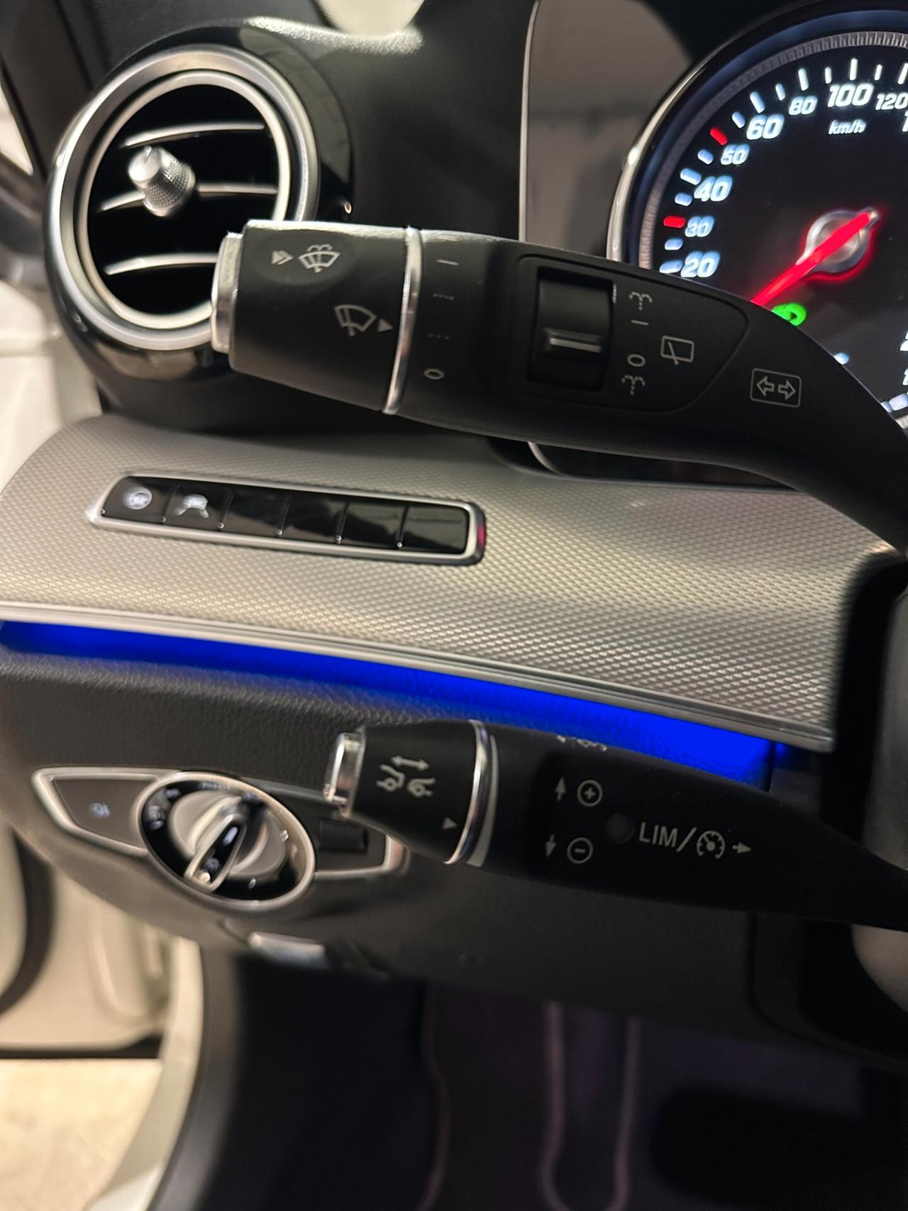 Mercedes-benz E 200 D Auto Sport Cerchi da 19' - LUCI 64 COLORI CRUISE ADATTIVO