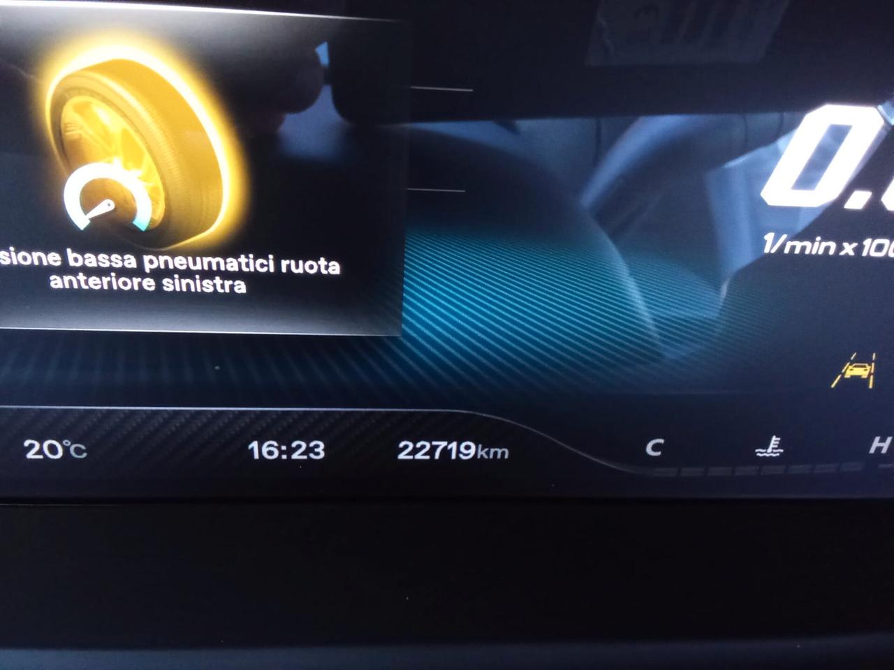 MG HS 1,5 BZ 163 CV LUXURY MAN MY24 5P