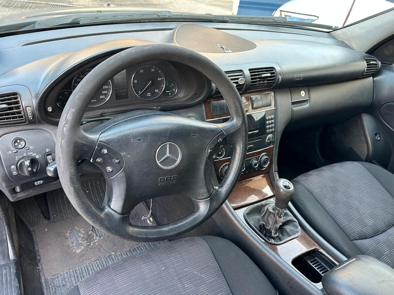 Mercedes-benz C 220 2.2cc diesel(PRIVATO)-2004