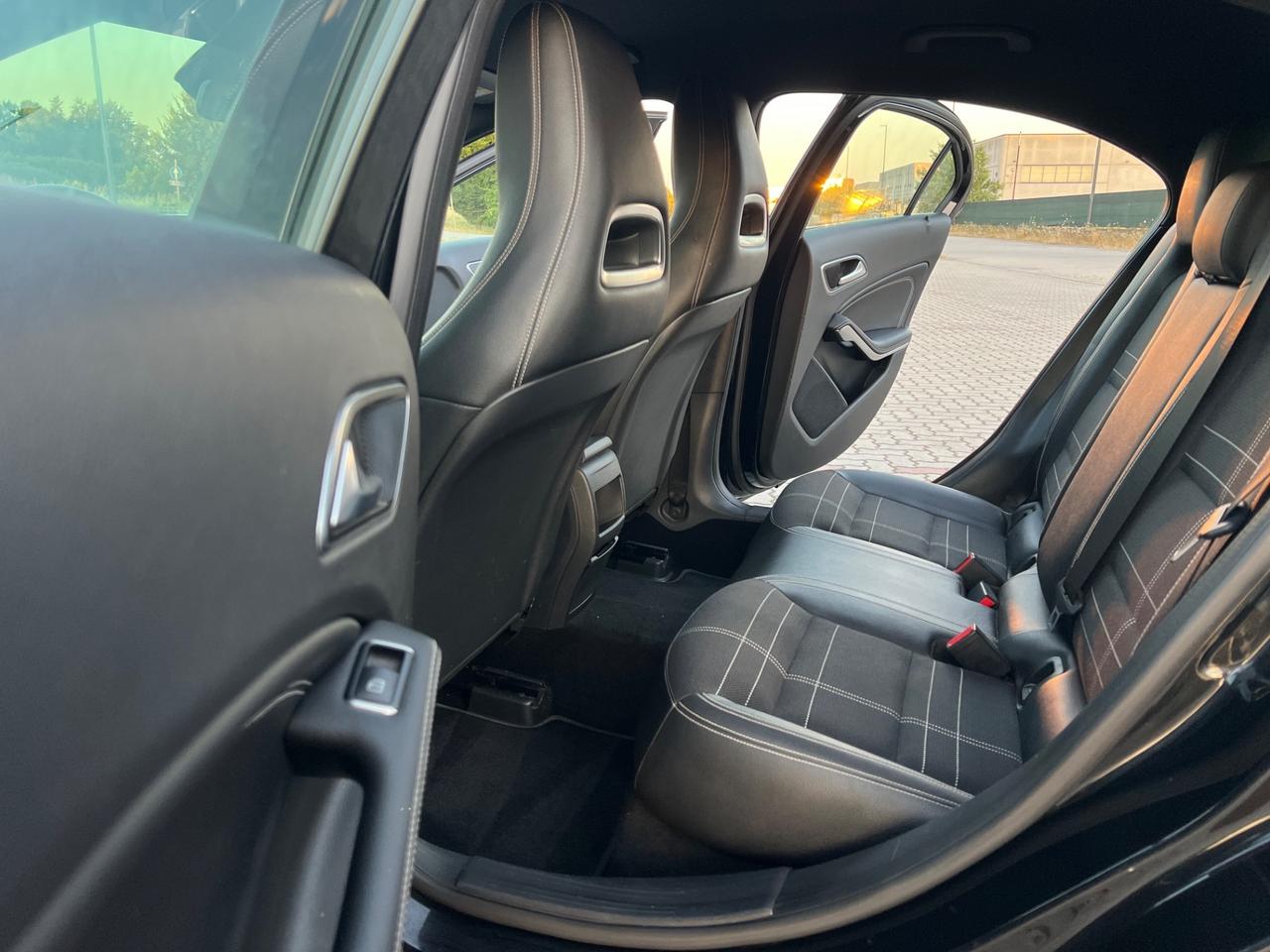 Mercedes-benz A 160 A 160 CDI Dark Night Edition
