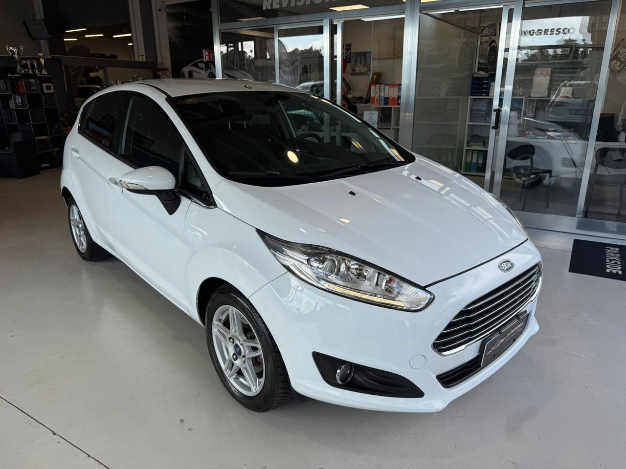 Ford Fiesta 1.5 TDCi 75CV 5 porte Titanium