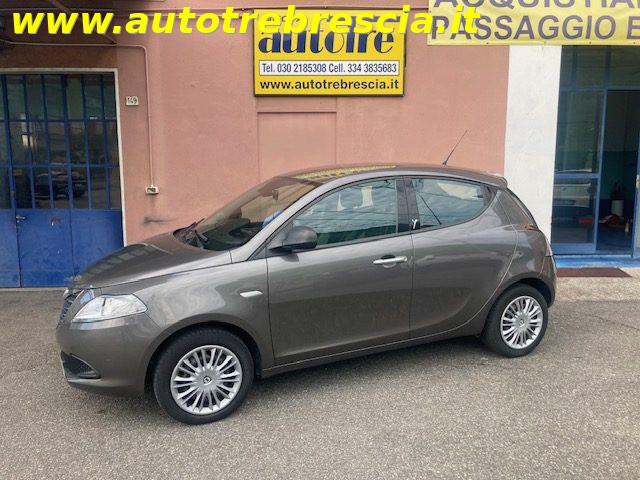 LANCIA Ypsilon 1.2 69 CV 5 porte Silver