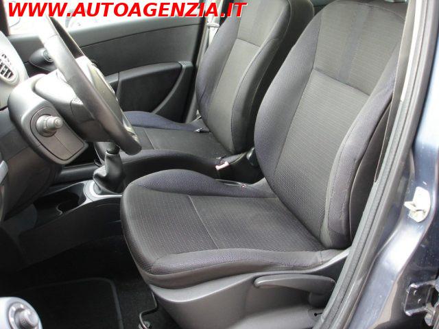 RENAULT Clio 1.2 16V 5 porte Confort