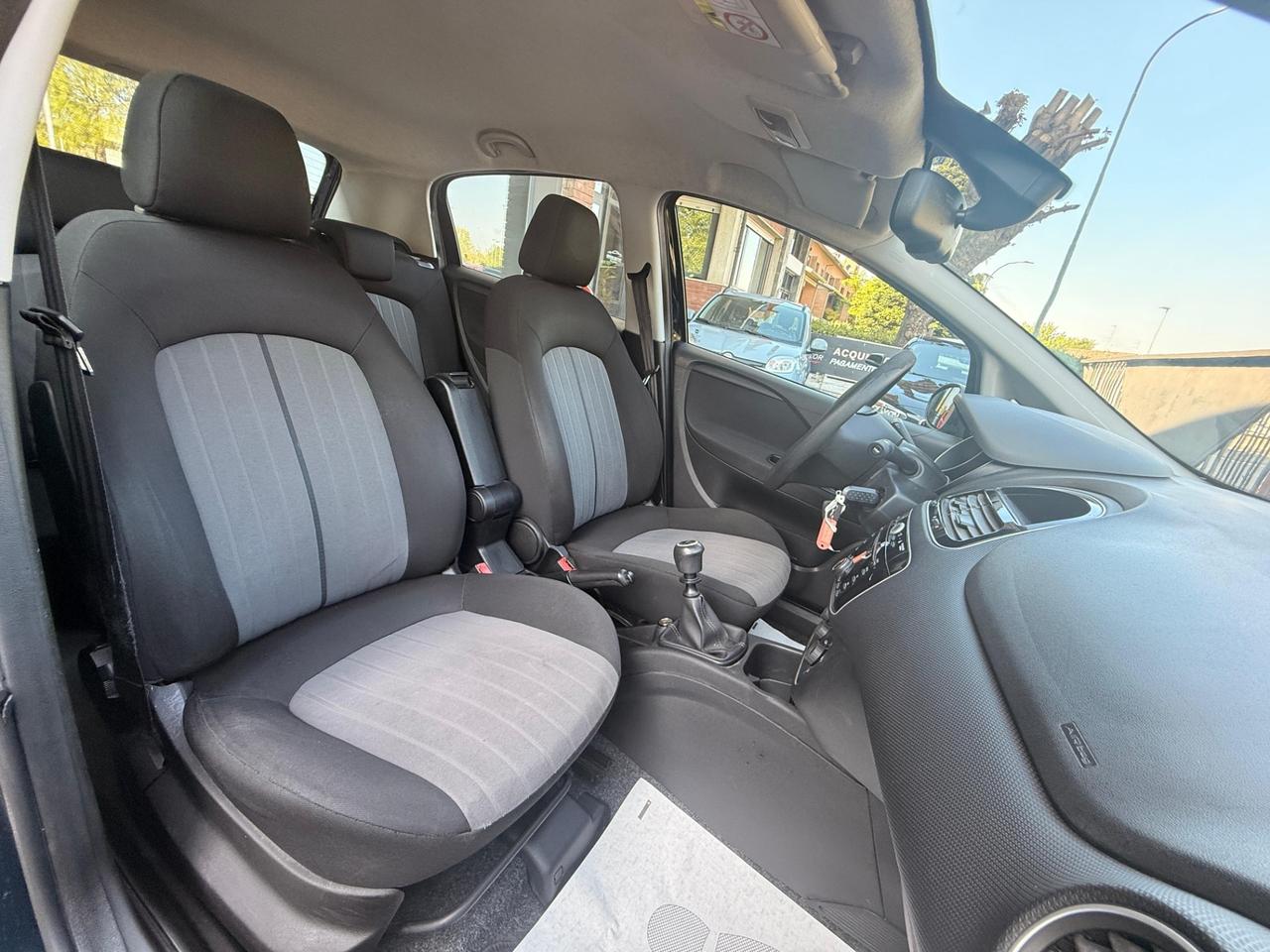 Fiat Punto 1.4 8V 5 porte Easypower Street