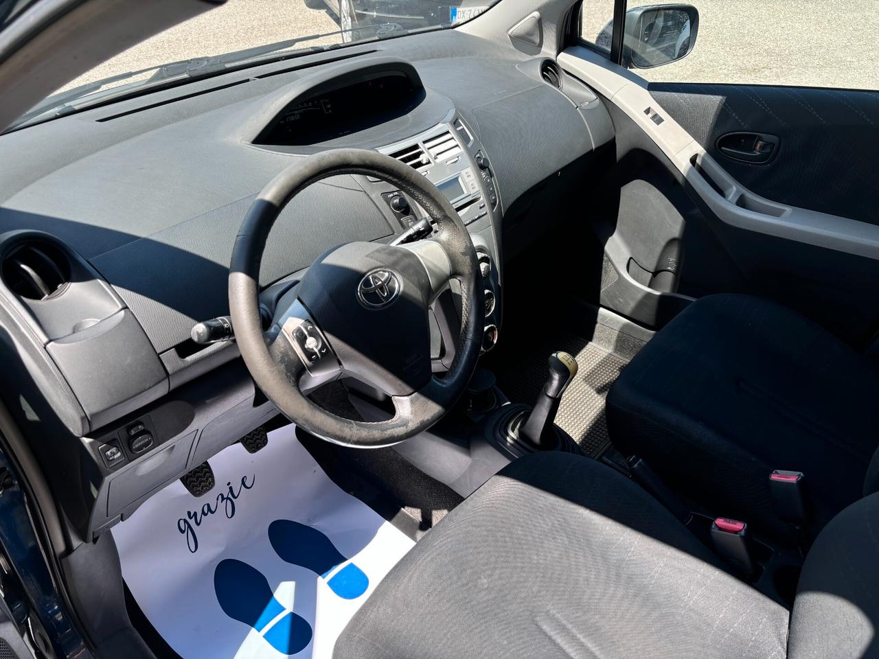 Toyota Yaris 1.0 5 porte Sol