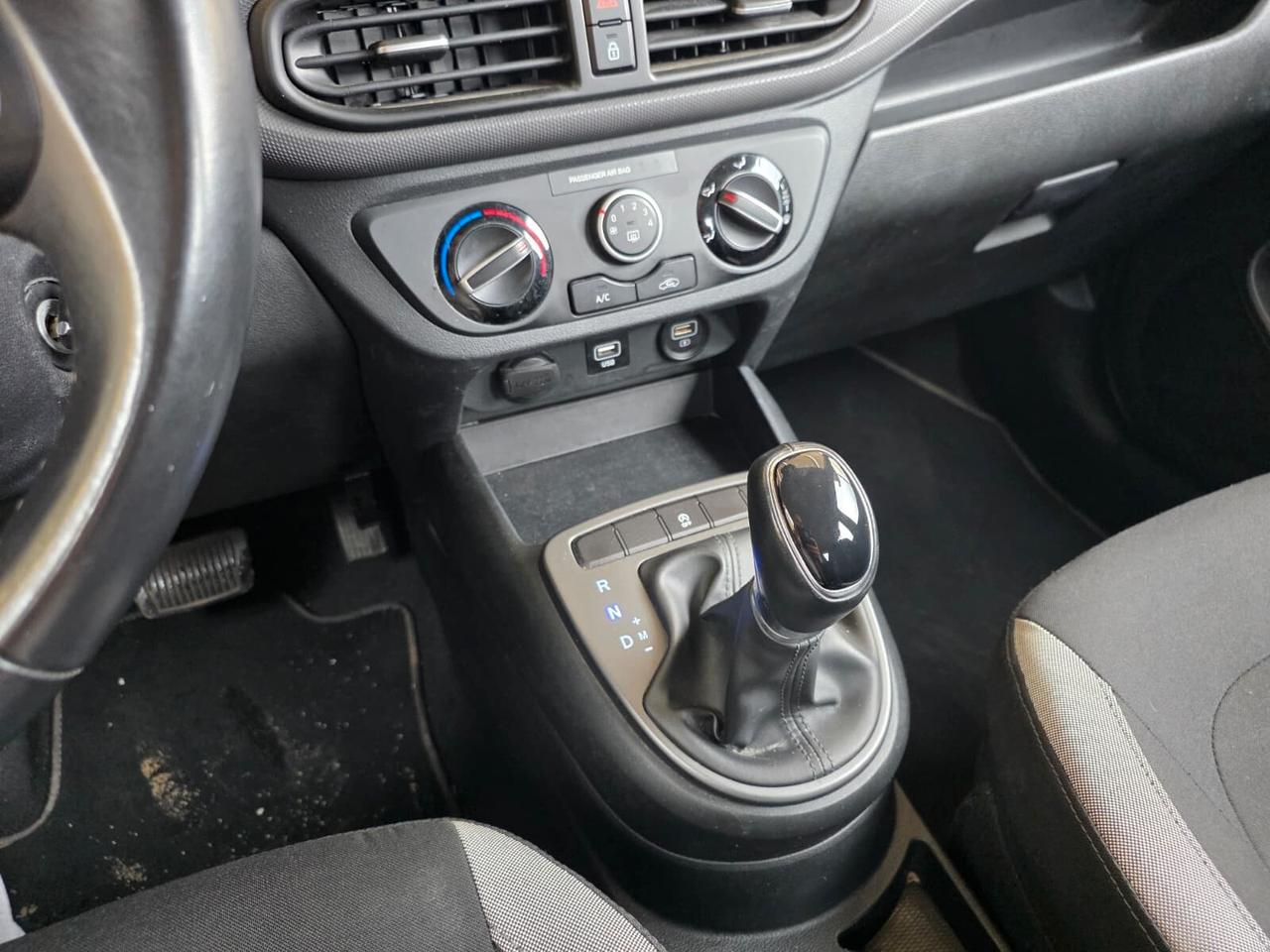 Hyundai i10 1.0 MPI AT Tech