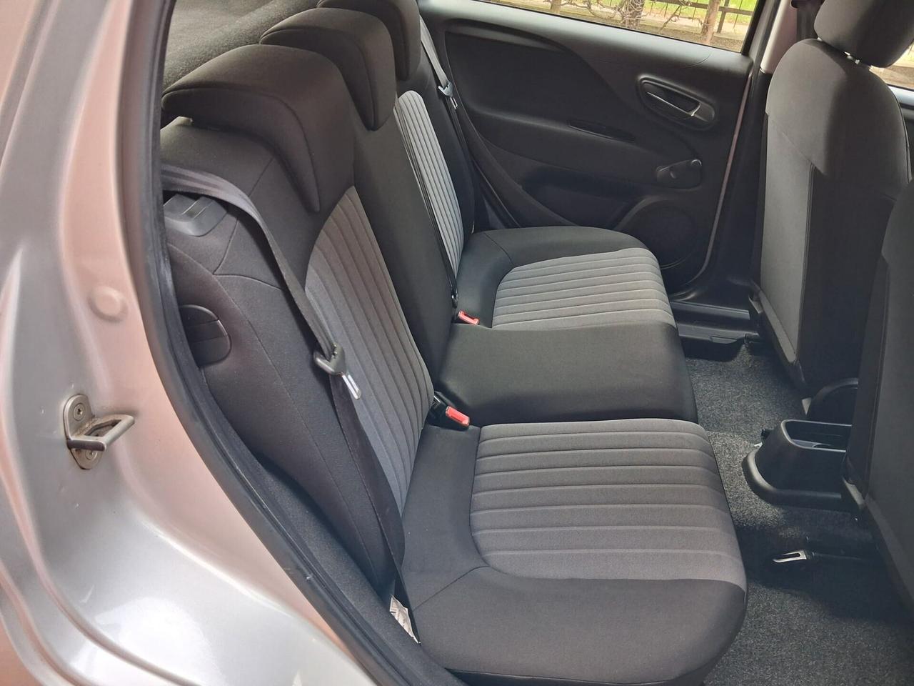 Fiat Punto 1.2 8V 5 porte Street