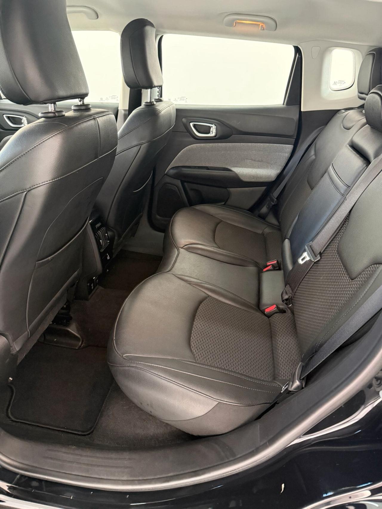 Jeep Compass 1.3 Turbo T4 190 CV PHEV AT6 4xe Business