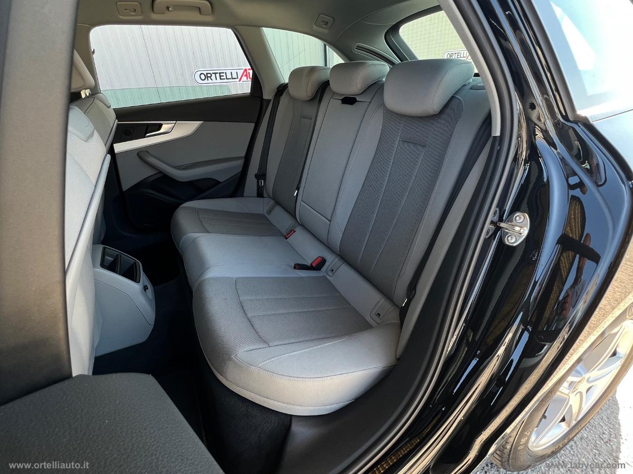 AUDI A4 Avant 35 TDI/163CV MHVE S tronic Business IVA DEDUCIBILE