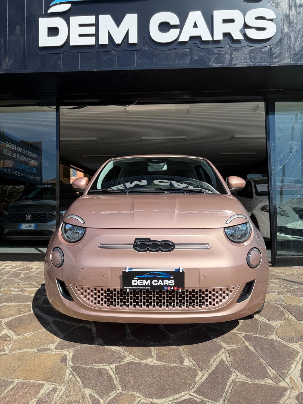 Fiat 500 500e Berlina 42 kWh La Prima