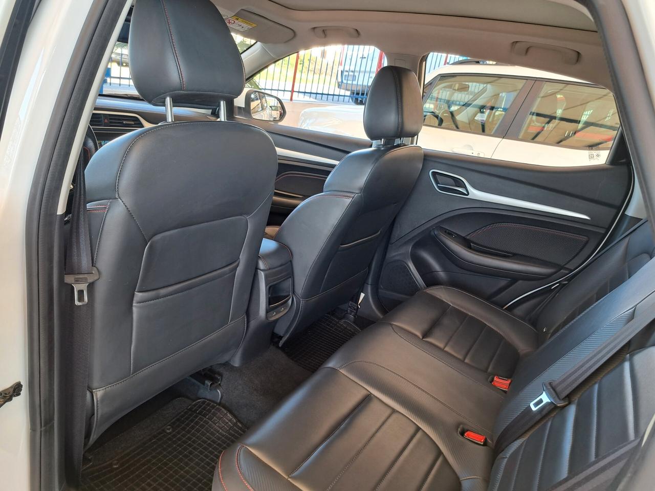 MG ZS 1.0 T-GDI Luxury 82