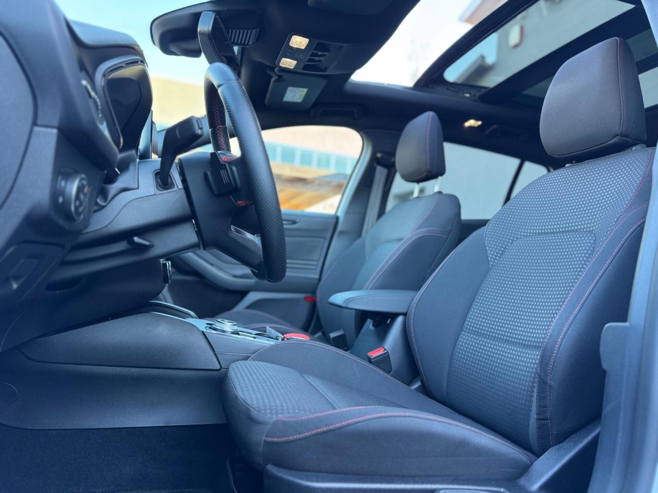 Focus 1.5 EcoBlue 120 CV automatico SW ST-Line Co-Pilot TETTO APRIBILE