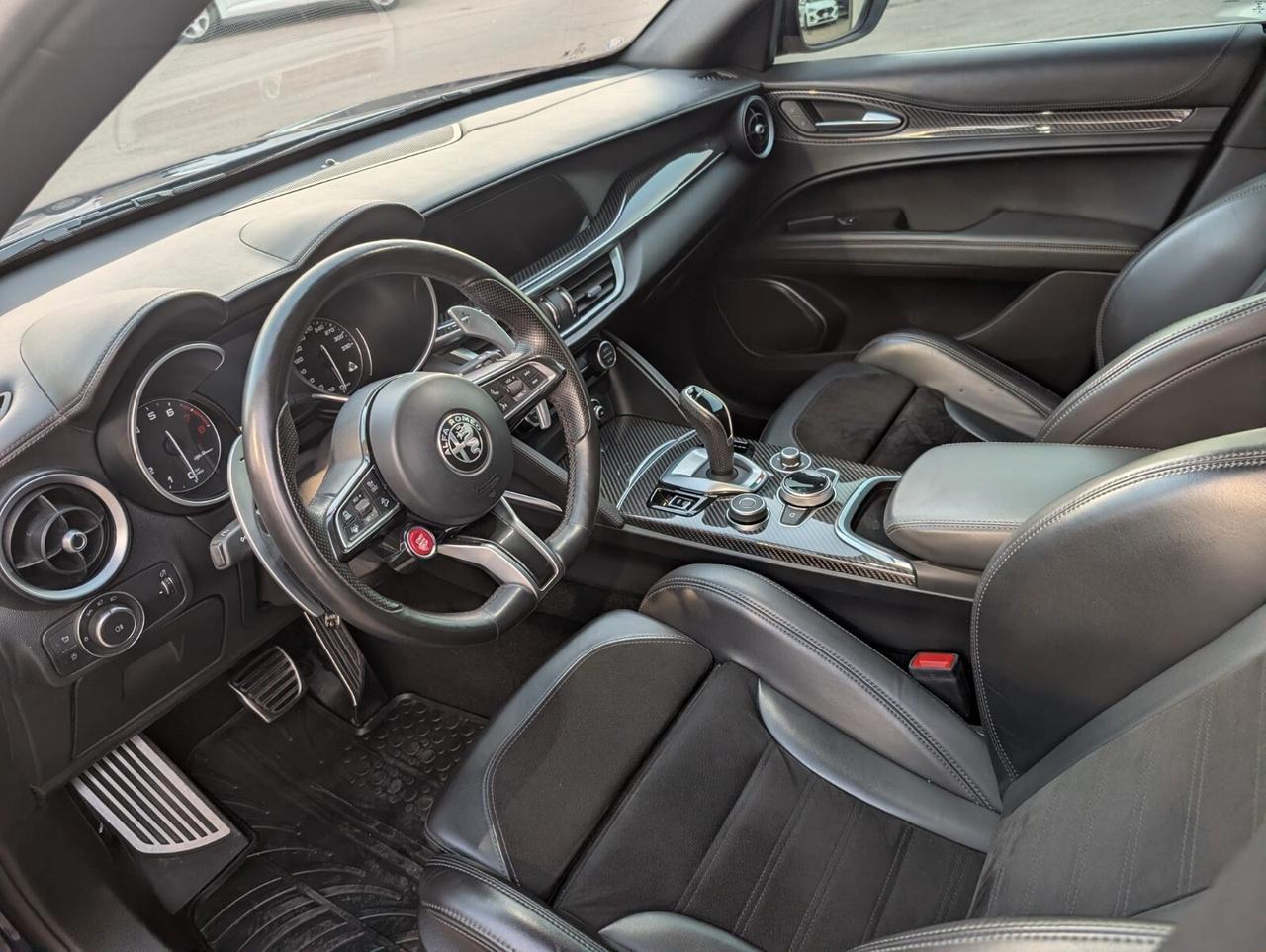 Alfa Romeo Stelvio 2.9 Bi-Turbo V6 510 CV AT8 Quadrifoglio