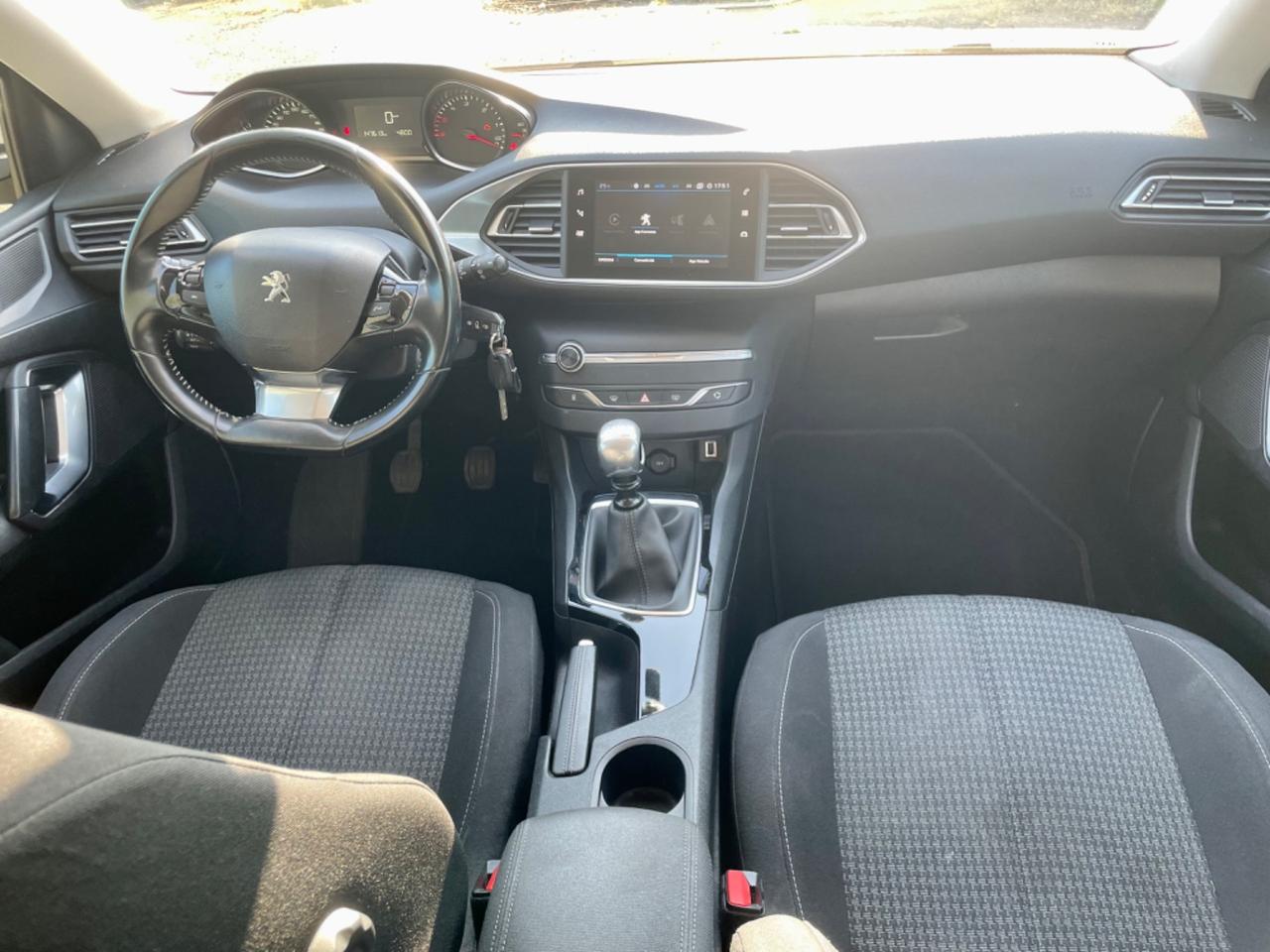 Peugeot 308 BlueHDi 130 S&S SW Business