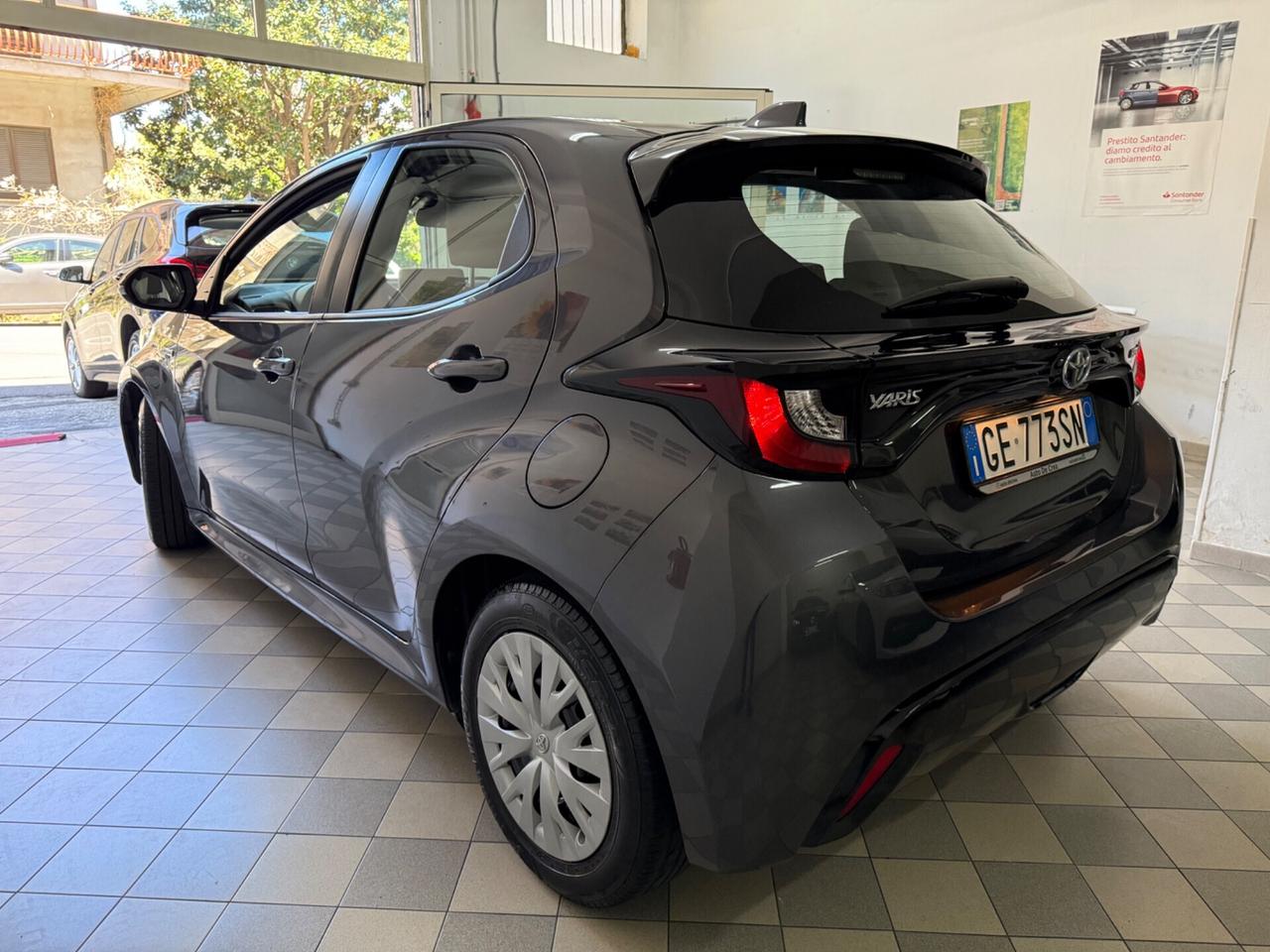 Toyota Yaris 1.5 Hybrid 5 porte Business
