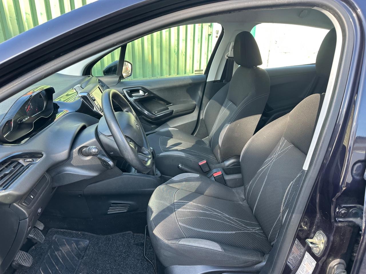 Peugeot 208 1.4 VTi 95 CV 5p. GPL - ok neopatentati