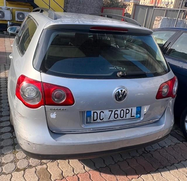 Volkswagen Passat 1.9 TDI/105CV DPF Var. Comf.