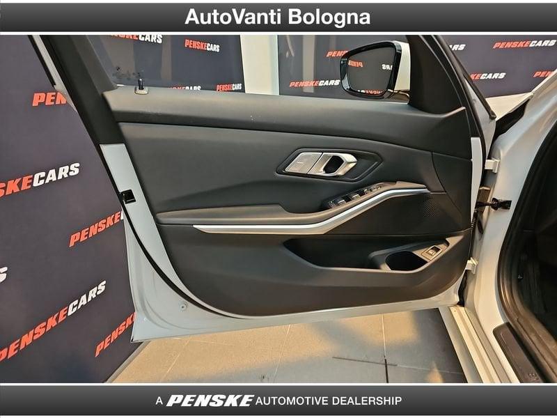 BMW Serie 3 320d 48V Touring Business Advantage
