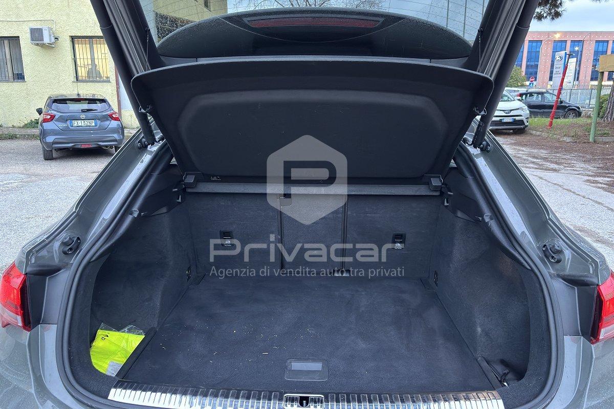 AUDI Q3 35 TDI Business Advanced