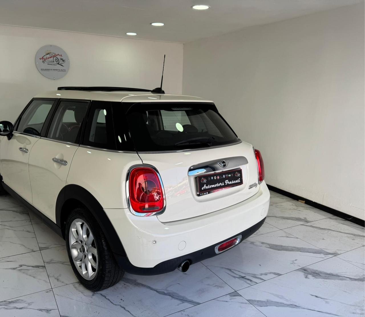 Mini 1.5 Cooper D -5 porte-GARANTITA-TETTO-2017