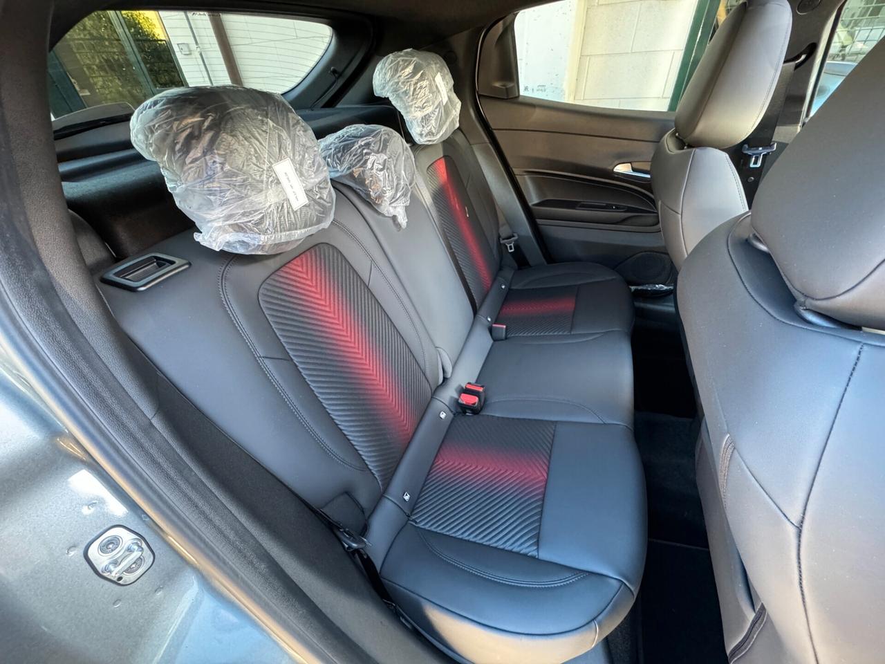 ALFA ROMEO JUNIOR 1.2 IBRIDA SPECIALE 145CV EDCT6 KM0 TETTO APRIBILE