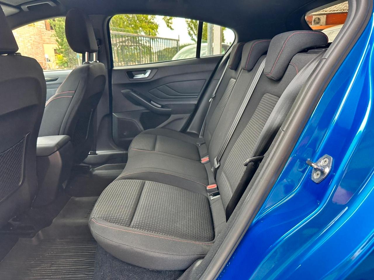 Ford Focus 1.0 EcoBoost Hybrid 125 CV 5p. ST-Line