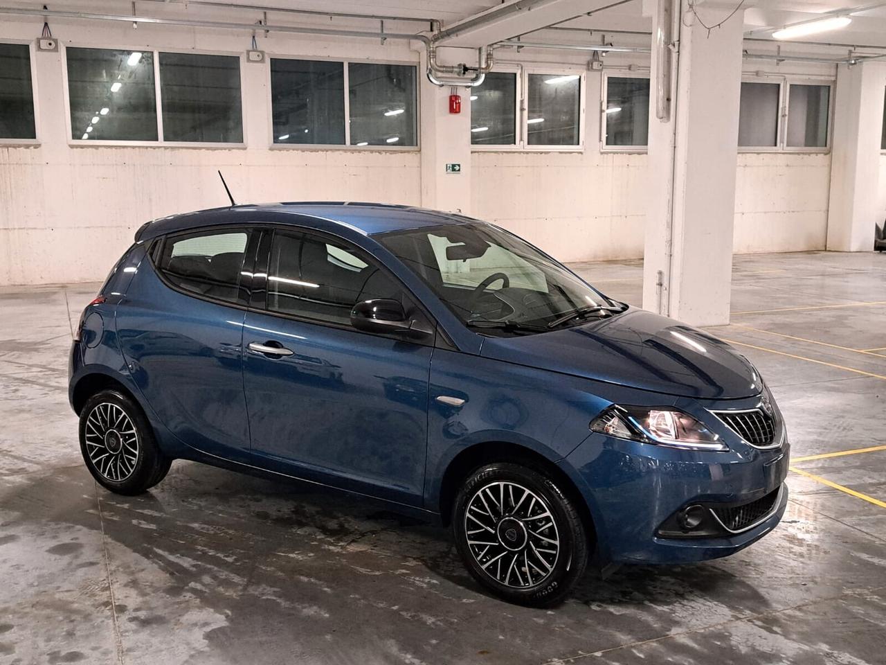 Lancia Ypsilon 1.0 FireFly Hybrid Platino MY'24 Km. 0 (GT621KA)