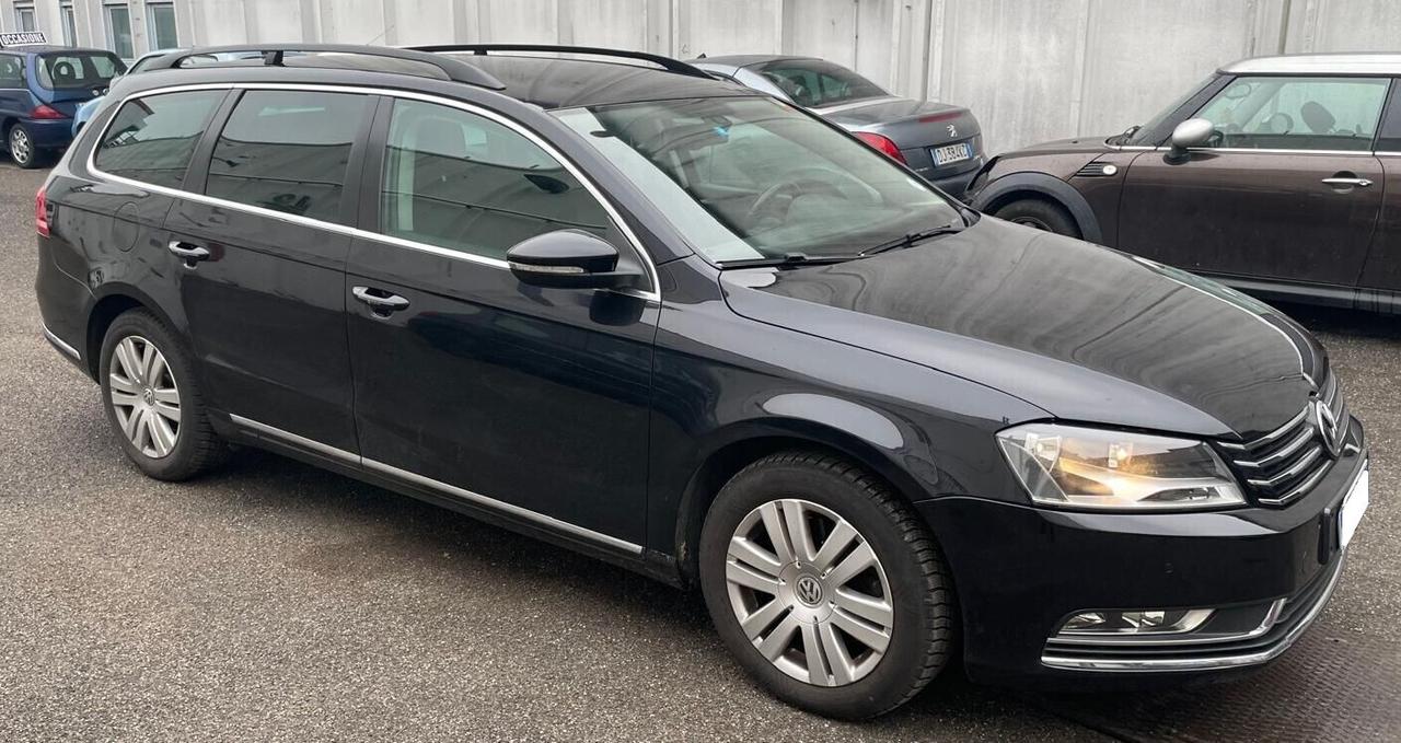 VW PASSAT VARIANT 2.0 TDI 140Cv. DSG COMFORT