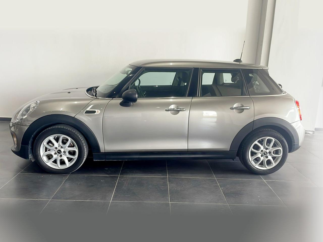 MINI Mini IV F55-F56 2014 - Mini 1.5 One D 5p my18