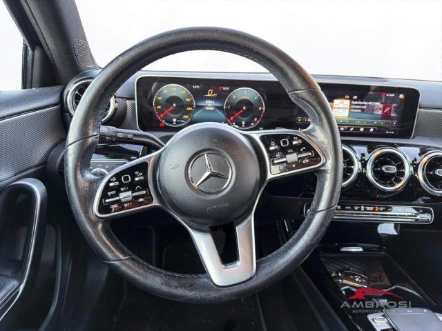 MERCEDES-BENZ A 180 180 d Business - PER OPERATORI DEL SETTORE