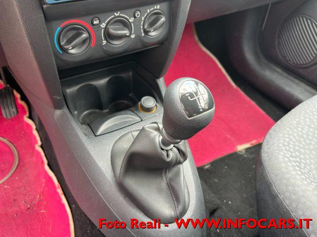 RENAULT Clio Storia 1.2 3 porte GPL Confort