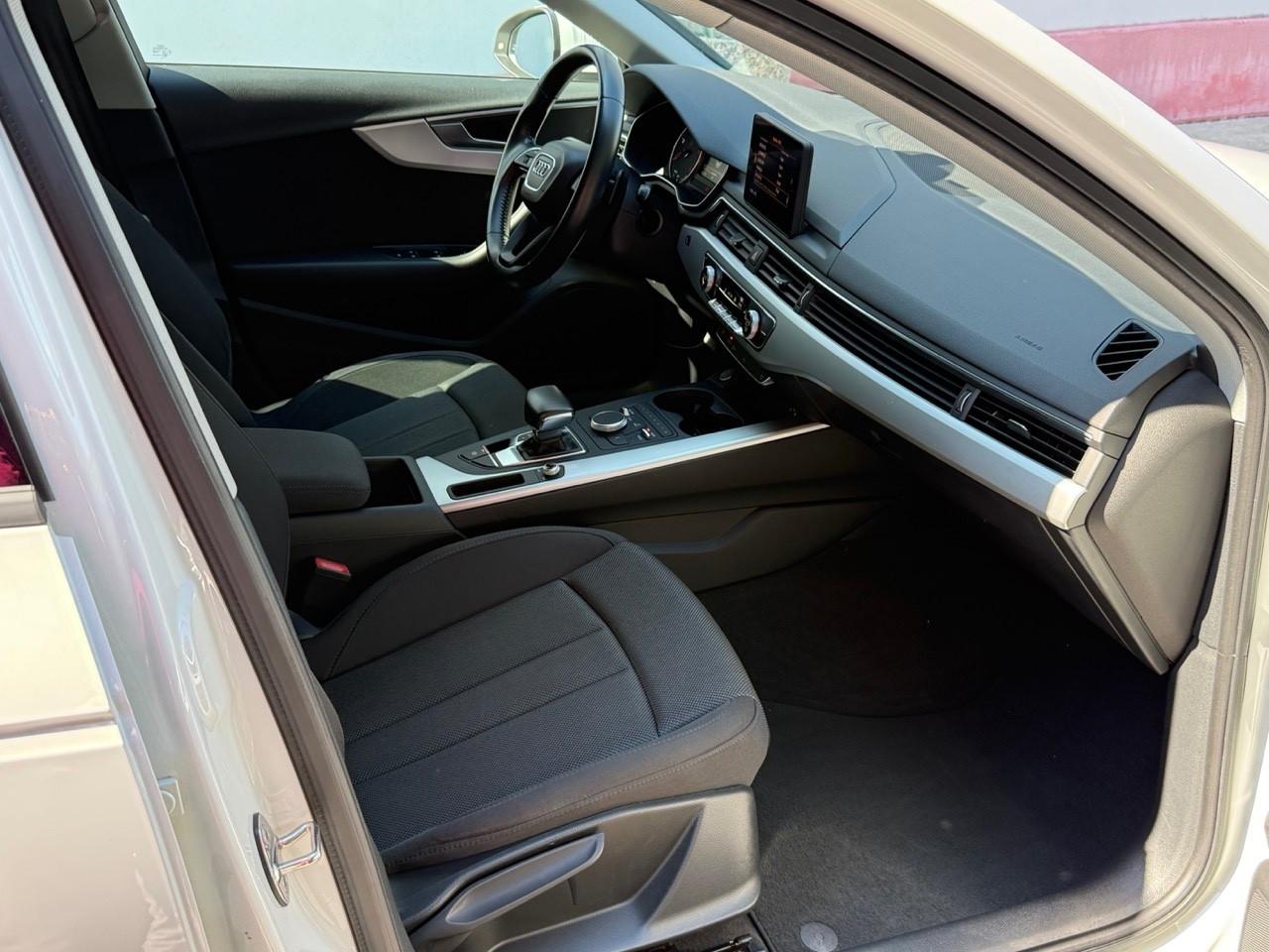 Audi A4 Avant 2.0 TDI 150 CV S tronic 2018/UNIPRO